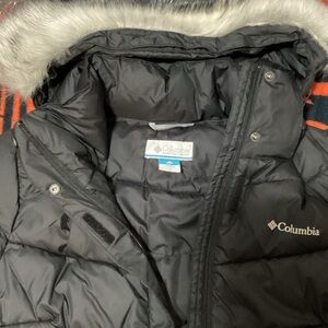 Columbia Women’s Black Peak to Park Puffer Jacket with Faux Fur Trim